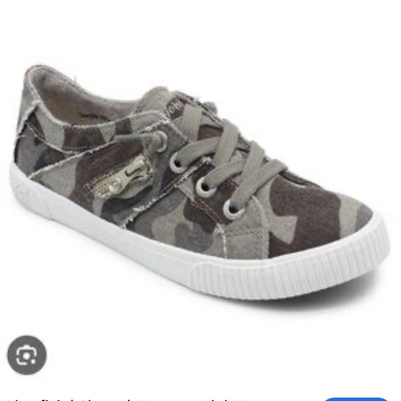 Blowfish Malibu Shoes - Blowfish Malibu Sneakers woman’s size 9.5